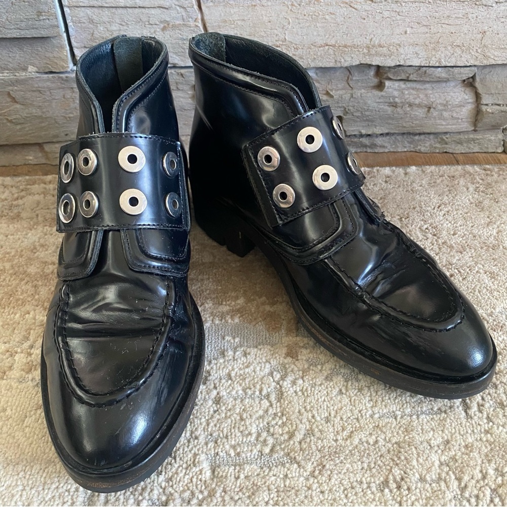 Sandro Black Leather Ankle Boots Booties Moto Stud Heeled Lug Sole Chunky: 37